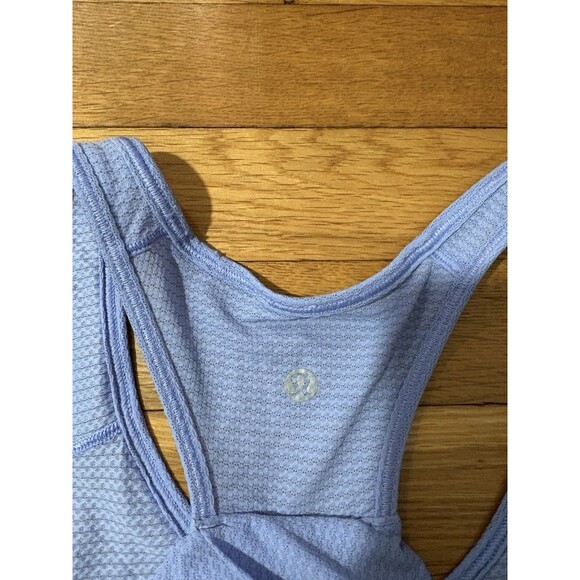 Lululemon Size 10 Essential Racerback Pleated Tank Top Hydrangea Blue - Picture 4 of 4